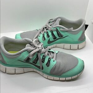 Nike Women's Mint Green and Gray Running Shoes Size 9